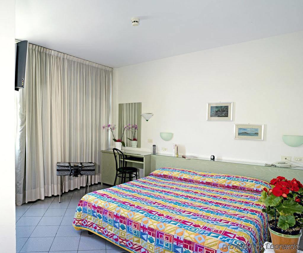Hotel Primo Campi Bisenzio Exterior photo